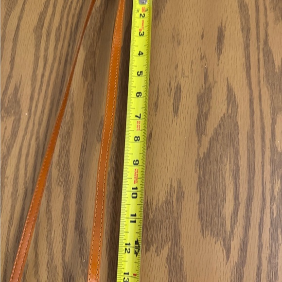 Vera Pelle Crossbody, Sling bag. Long Strap Color: Carmel Soft made in Italy. - Picture 15 of 16